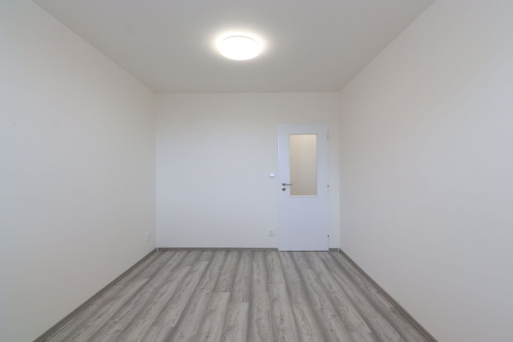 3 bedroom flat to rent, 74 m², Chalupkova, Prague, Prague 3 bedroom flat to rent, 74 m², Chalupkova, Prague, Prague
