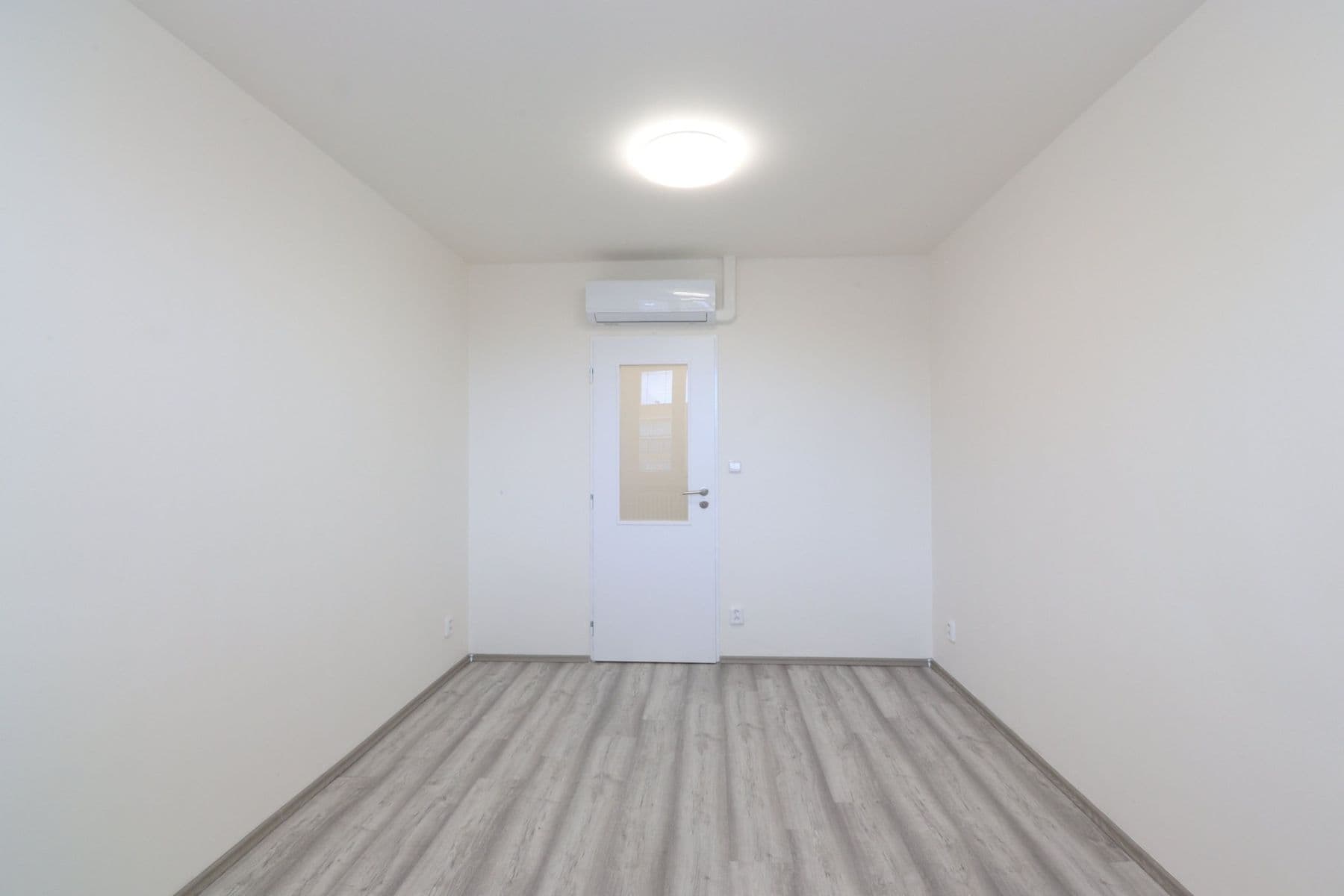 3 bedroom flat to rent, 74 m², Chalupkova, Prague, Prague 3 bedroom flat to rent, 74 m², Chalupkova, Prague, Prague