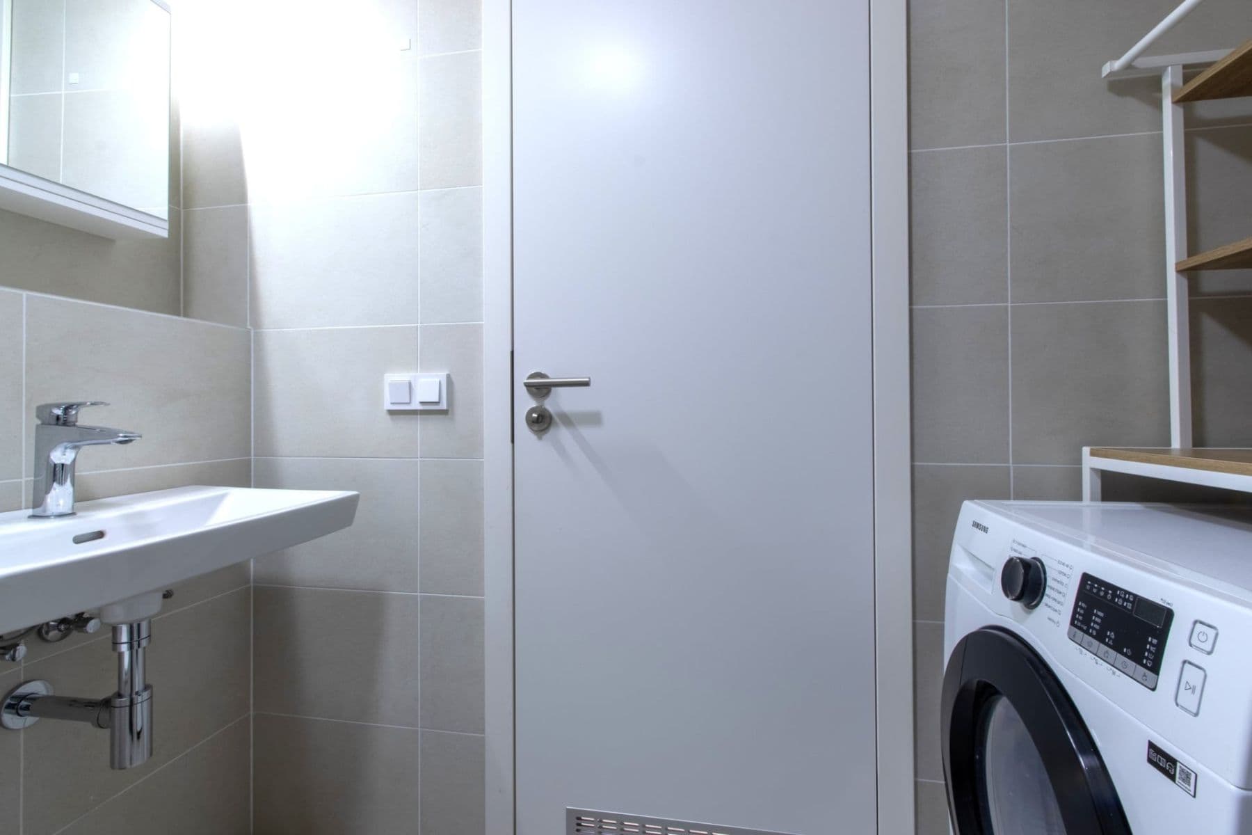 1 bedroom with open-plan kitchen flat to rent, 59 m², Sokolova, Prague, Prague 1 bedroom with open-plan kitchen flat to rent, 59 m², Sokolova, Prague, Prague
