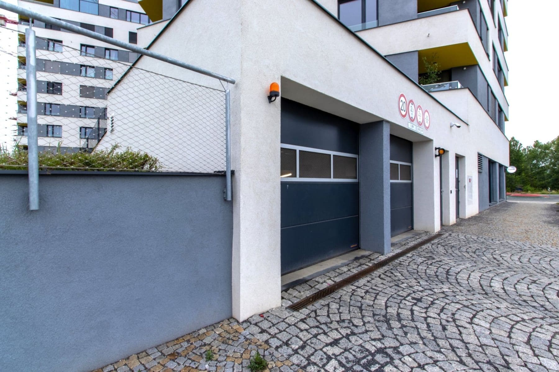 1 bedroom with open-plan kitchen flat to rent, 59 m², Sokolova, Prague, Prague 1 bedroom with open-plan kitchen flat to rent, 59 m², Sokolova, Prague, Prague