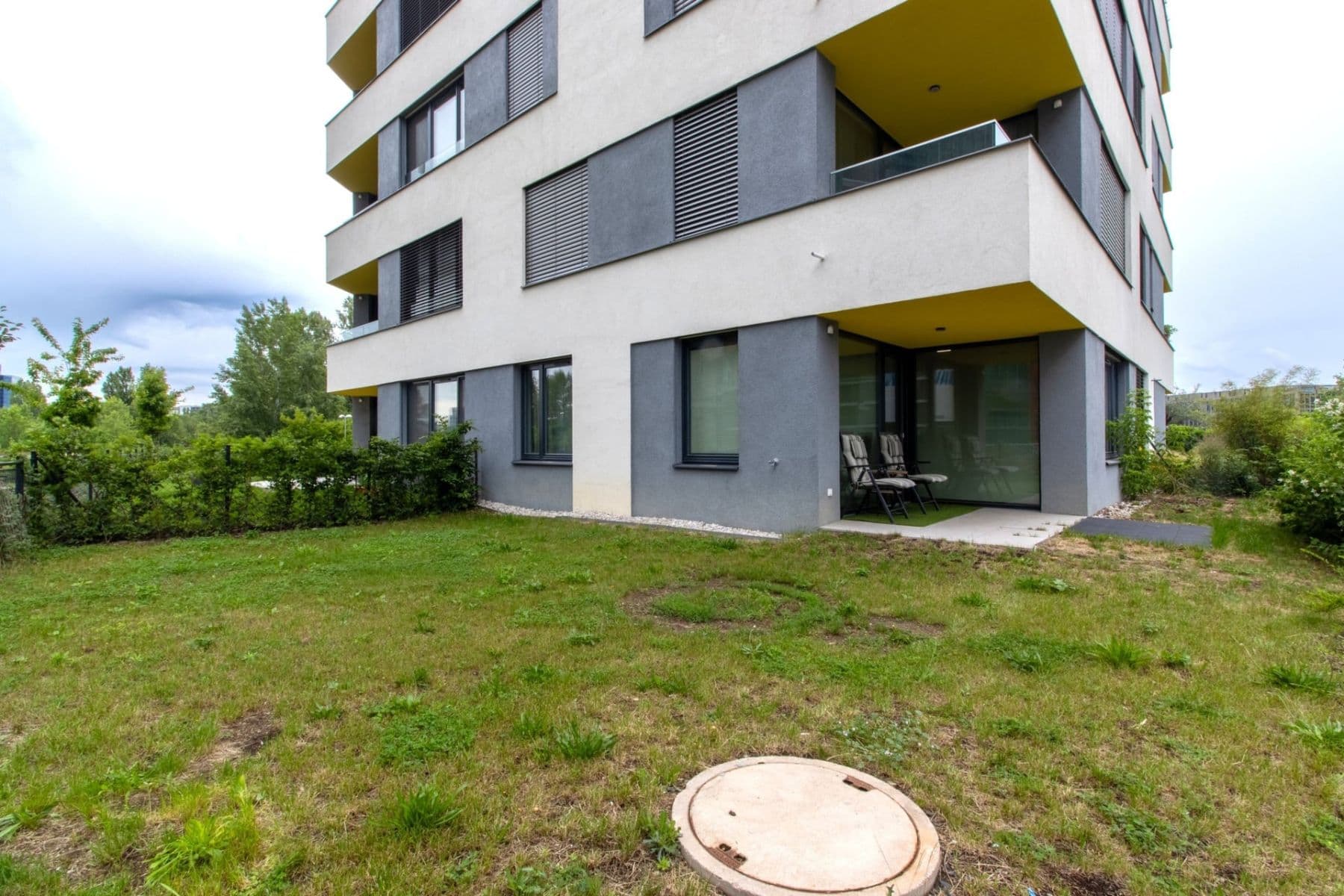 1 bedroom with open-plan kitchen flat to rent, 59 m², Sokolova, Prague, Prague 1 bedroom with open-plan kitchen flat to rent, 59 m², Sokolova, Prague, Prague