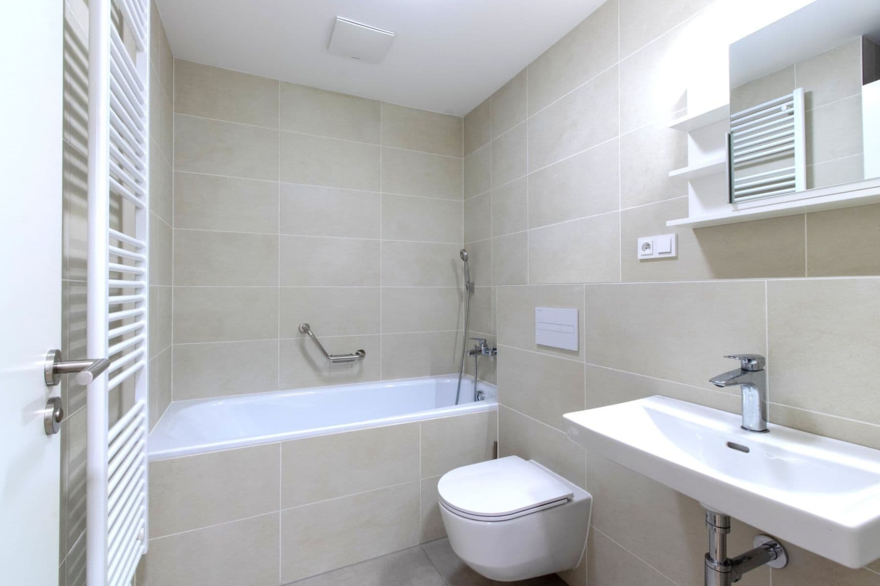1 bedroom with open-plan kitchen flat to rent, 59 m², Sokolova, Prague, Prague 1 bedroom with open-plan kitchen flat to rent, 59 m², Sokolova, Prague, Prague