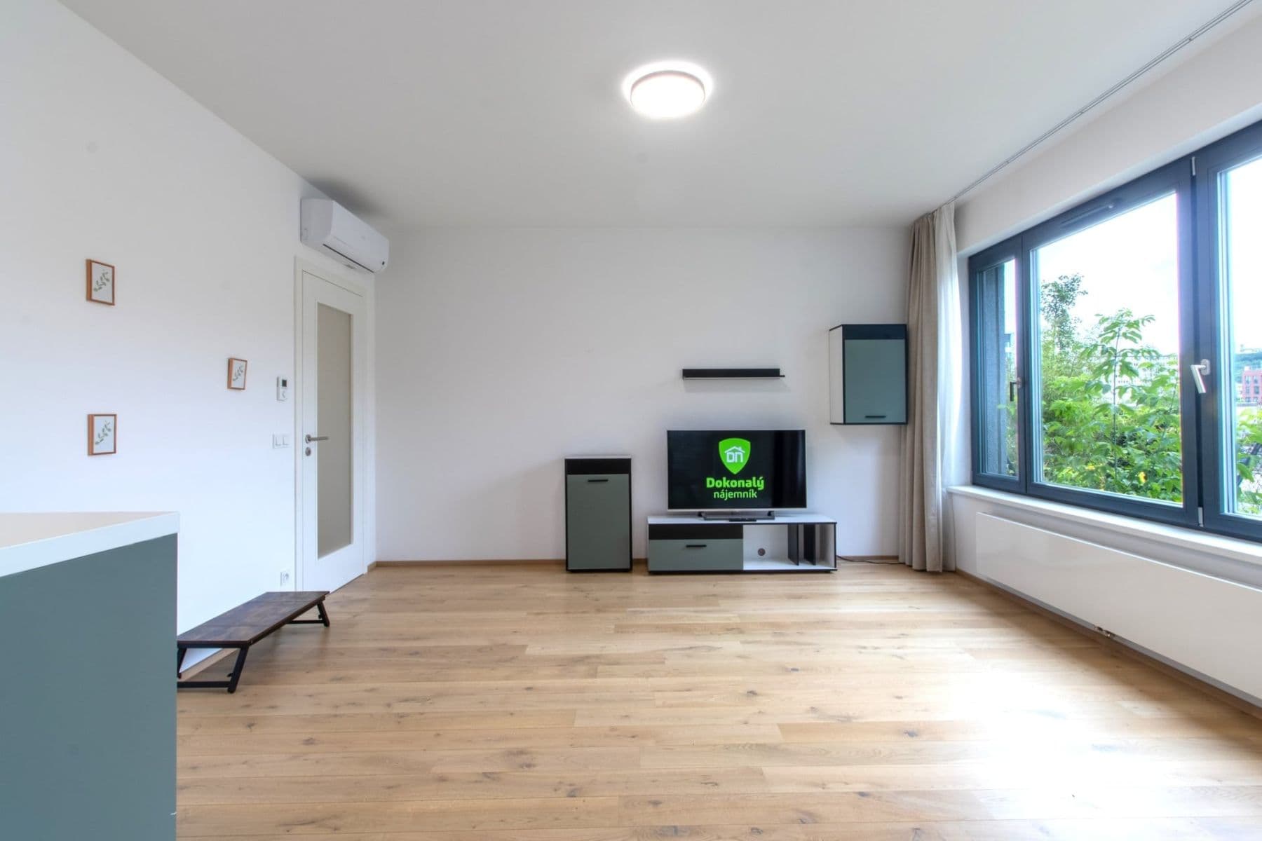 1 bedroom with open-plan kitchen flat to rent, 59 m², Sokolova, Prague, Prague 1 bedroom with open-plan kitchen flat to rent, 59 m², Sokolova, Prague, Prague