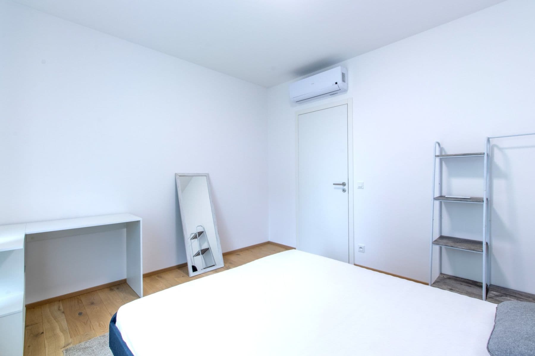 1 bedroom with open-plan kitchen flat to rent, 59 m², Sokolova, Prague, Prague 1 bedroom with open-plan kitchen flat to rent, 59 m², Sokolova, Prague, Prague
