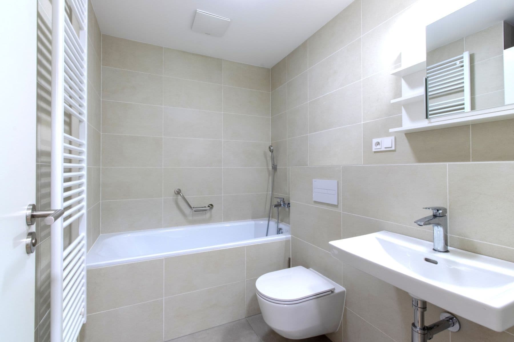 1 bedroom with open-plan kitchen flat to rent, 59 m², Sokolova, Prague, Prague 1 bedroom with open-plan kitchen flat to rent, 59 m², Sokolova, Prague, Prague