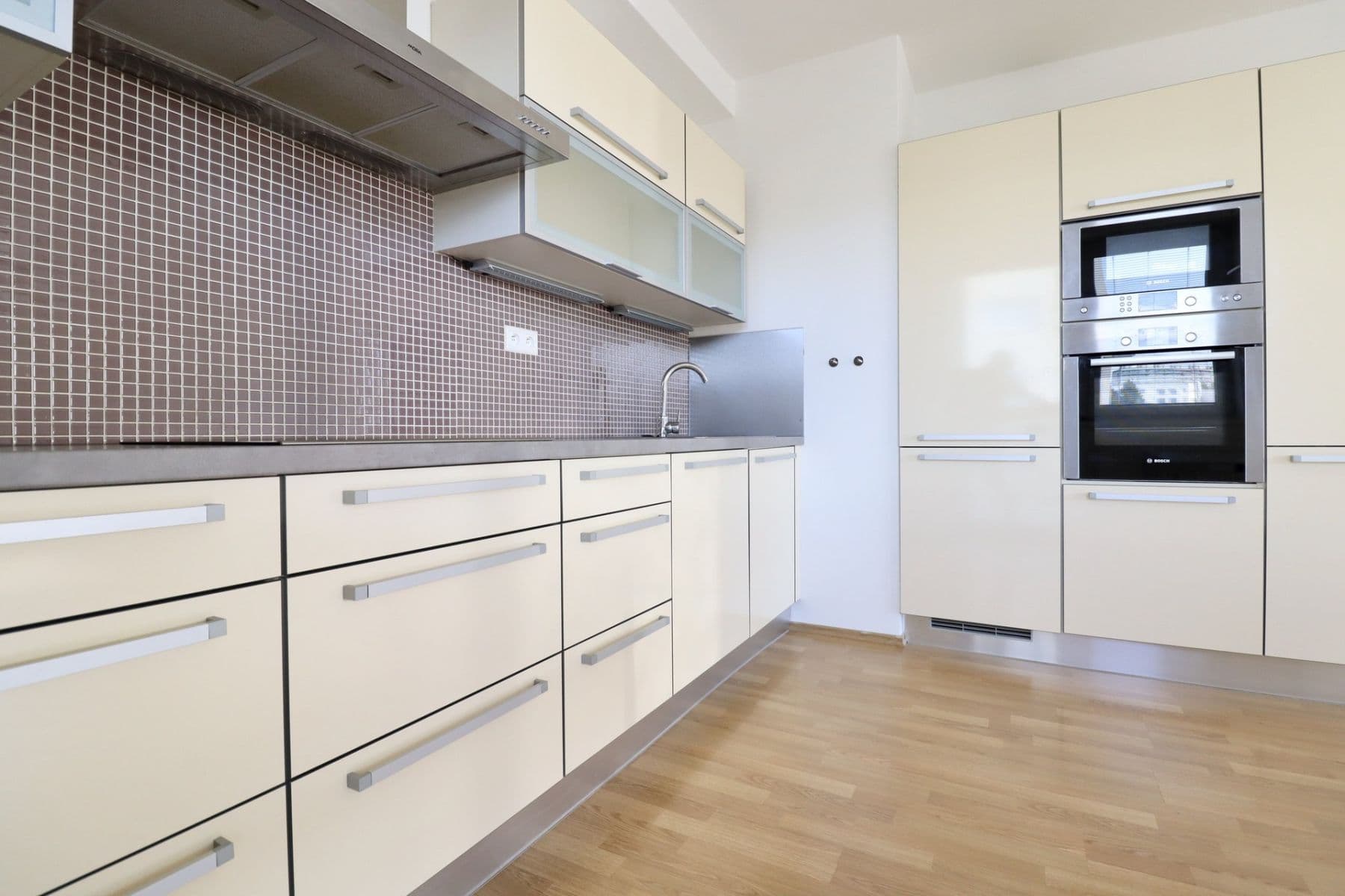 1 bedroom with open-plan kitchen flat to rent, 67 m², Přeučilova, Prague, Prague 1 bedroom with open-plan kitchen flat to rent, 67 m², Přeučilova, Prague, Prague