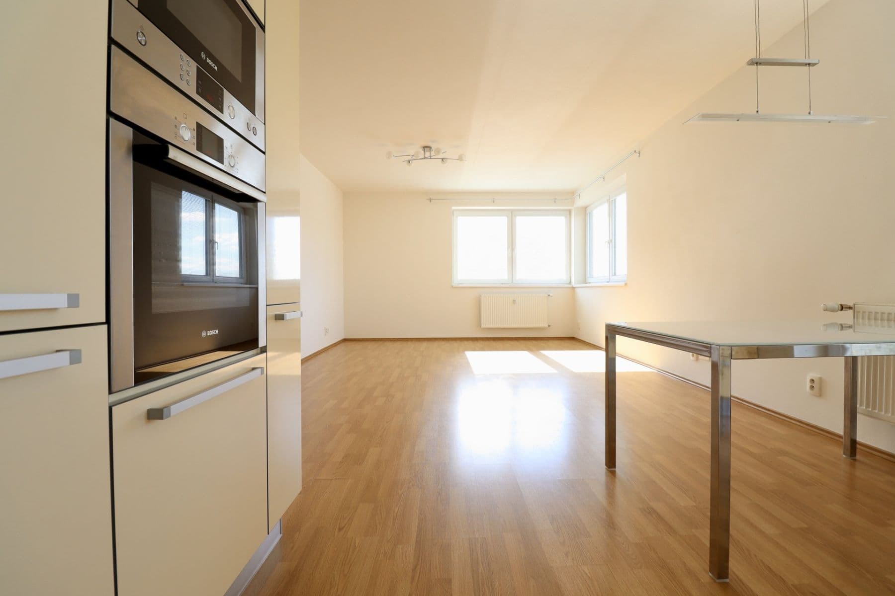 1 bedroom with open-plan kitchen flat to rent, 67 m², Přeučilova, Prague, Prague 1 bedroom with open-plan kitchen flat to rent, 67 m², Přeučilova, Prague, Prague