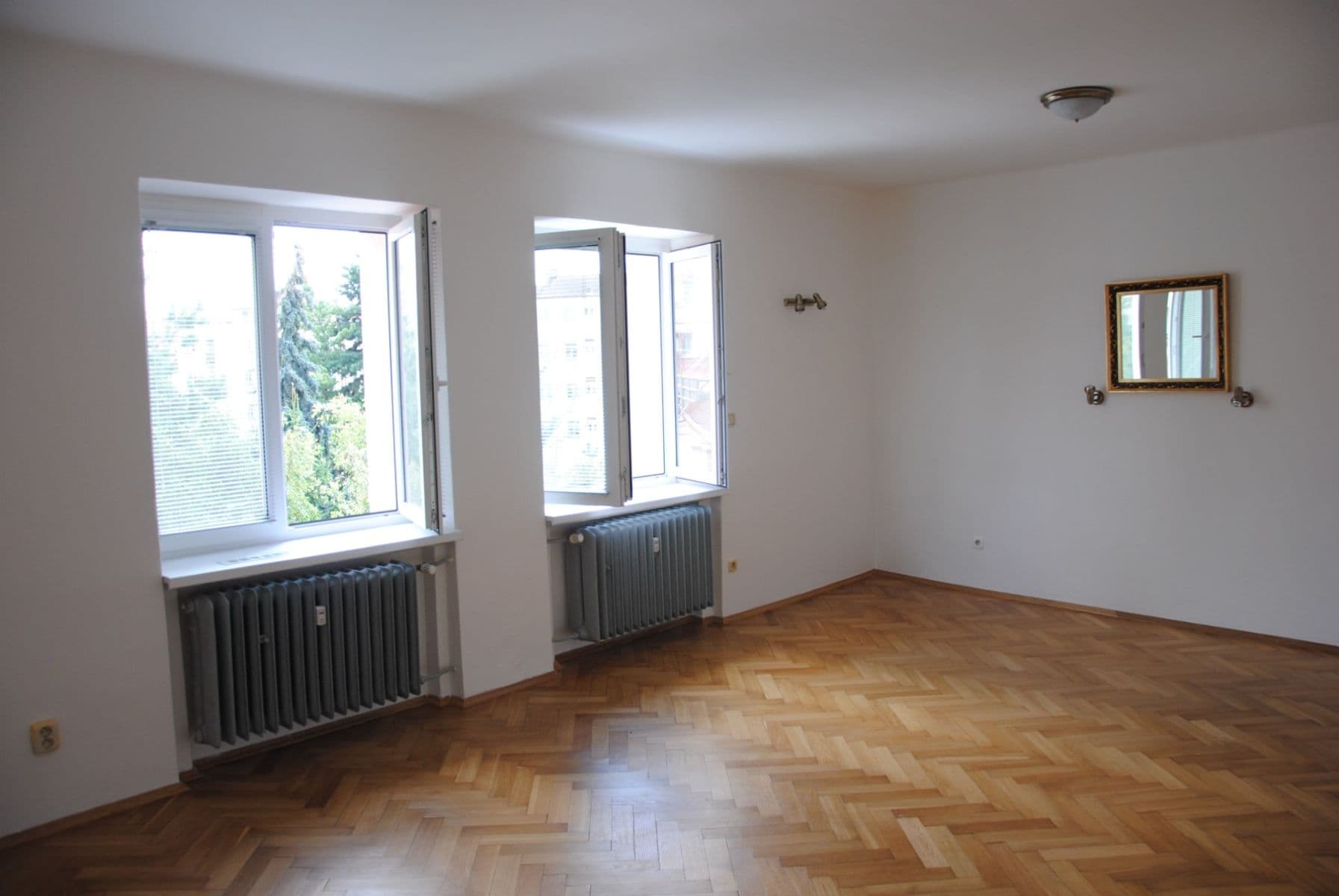 2 bedroom flat to rent, 84 m², Na Dionysce, Prague, Prague 2 bedroom flat to rent, 84 m², Na Dionysce, Prague, Prague