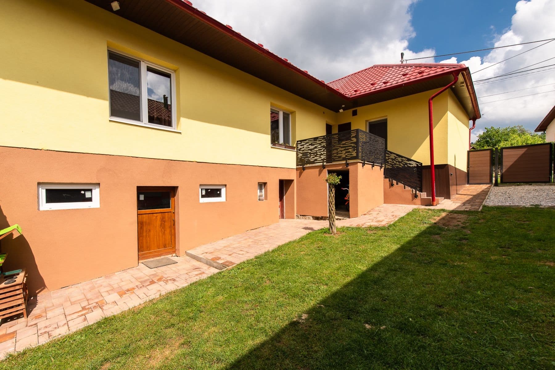 house for sale, 1,500 m², Ovčie, Prešovský Region house for sale, 1,500 m², Ovčie, Prešovský Region