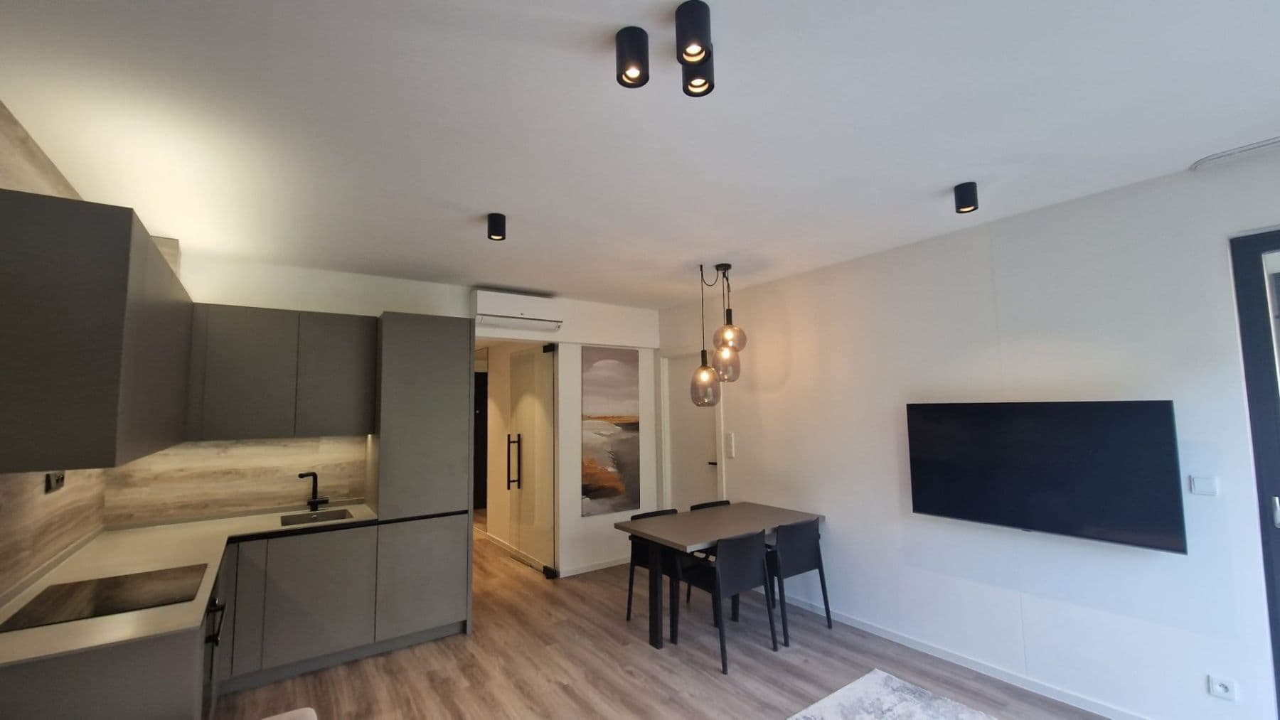 1 bedroom with open-plan kitchen flat to rent, 50 m², Staropramenná, Prague, Prague 1 bedroom with open-plan kitchen flat to rent, 50 m², Staropramenná, Prague, Prague