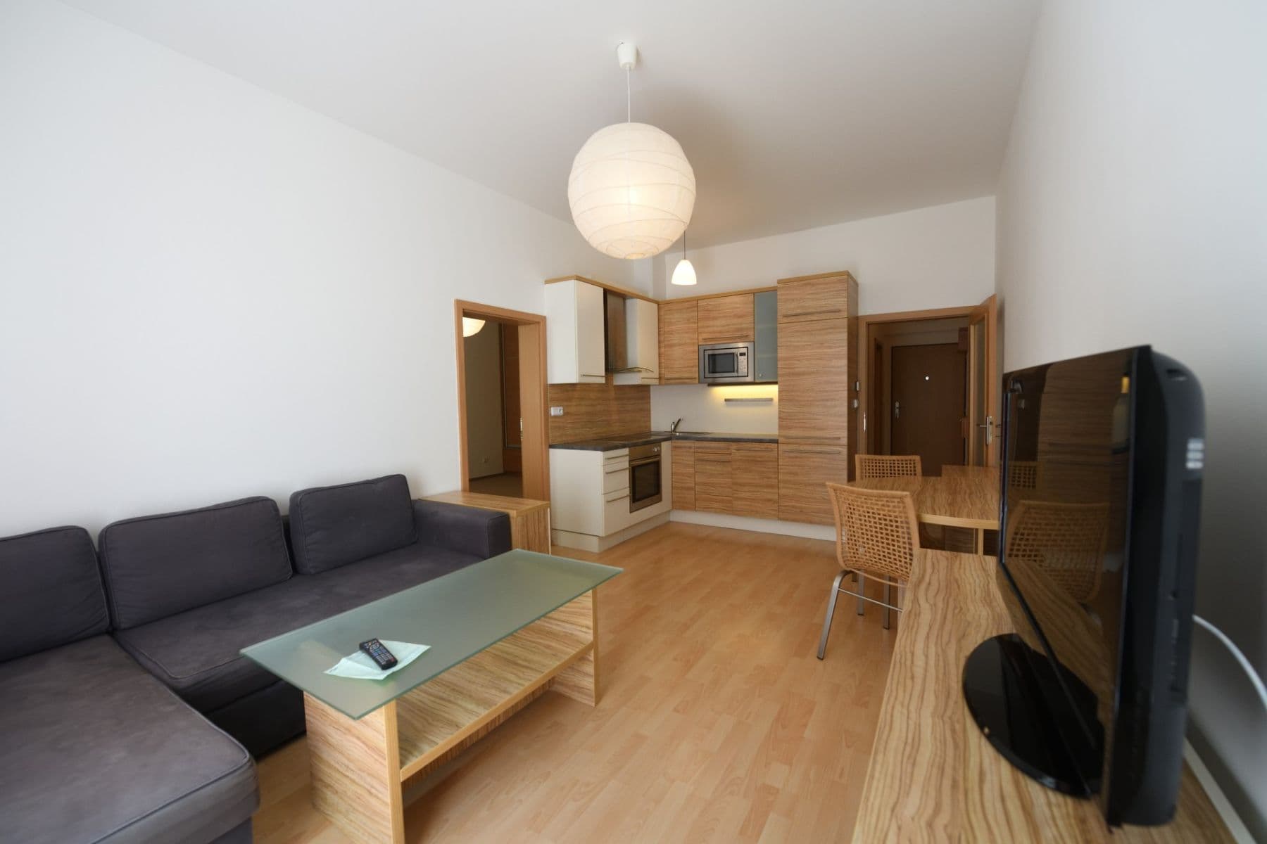 1 bedroom with open-plan kitchen flat to rent, 53 m², Pod Haltýřem, Prague, Prague 1 bedroom with open-plan kitchen flat to rent, 53 m², Pod Haltýřem, Prague, Prague