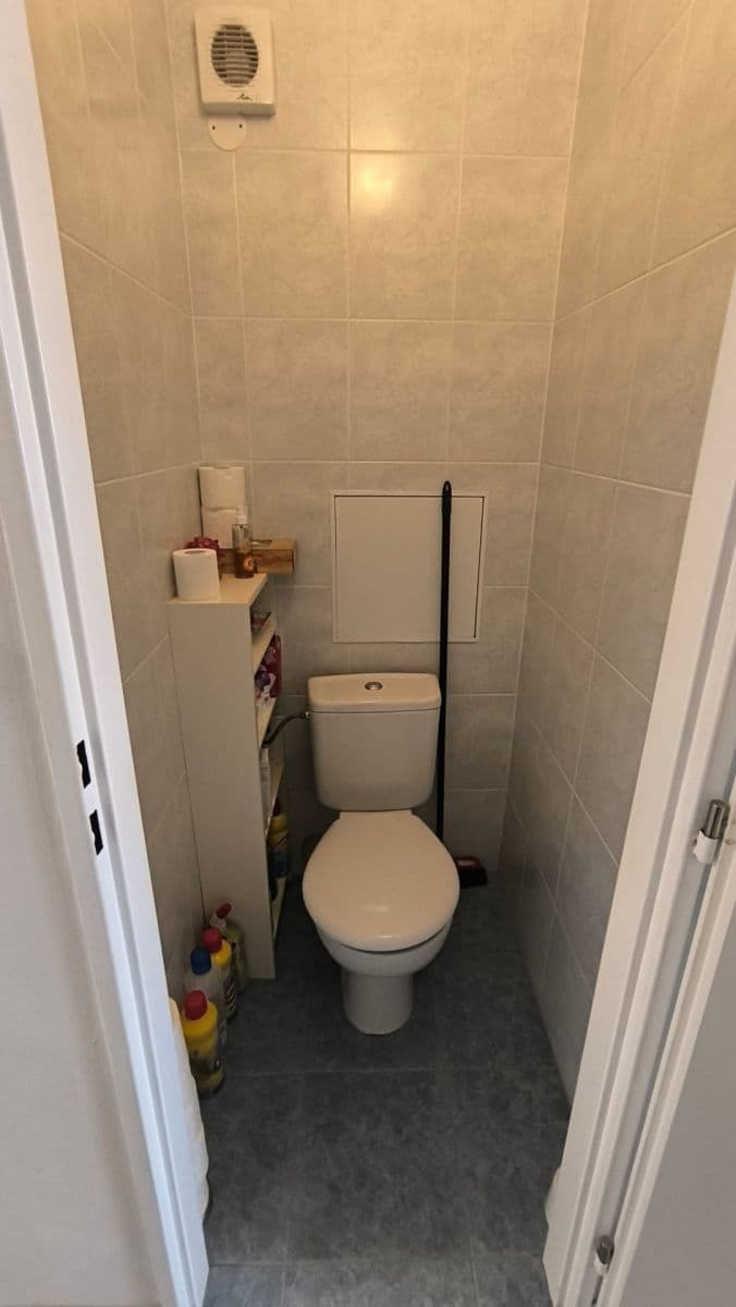 3 bedroom flat to rent, 71 m², Rezlerova, Prague, Prague 3 bedroom flat to rent, 71 m², Rezlerova, Prague, Prague