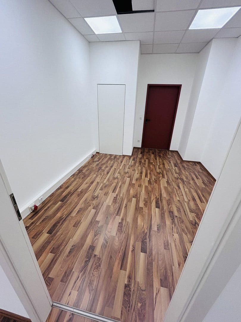 office to rent, 360 m², Stuttgarter Straße 80, Geislingen an der Steige, Baden-Württemberg office to rent, 360 m², Stuttgarter Straße 80, Geislingen an der Steige, Baden-Württemberg