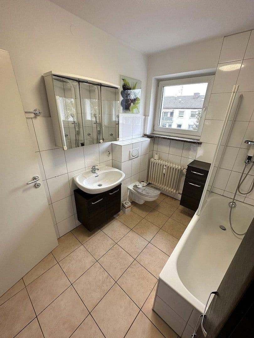 4 bedroom flat to rent, 117 m², Poing, Bavaria 4 bedroom flat to rent, 117 m², Poing, Bavaria