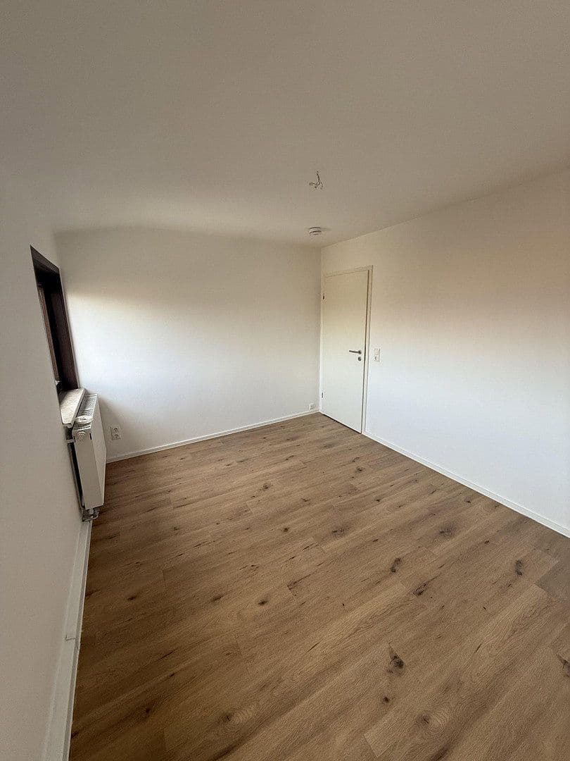 1 bedroom with open-plan kitchen flat to rent, 68 m², August-Bebel-Straße 13, Kahla, Thuringia 1 bedroom with open-plan kitchen flat to rent, 68 m², August-Bebel-Straße 13, Kahla, Thuringia