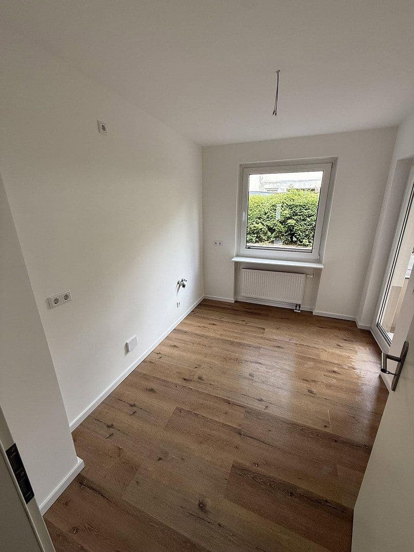 3 bedroom flat to rent, 75 m², Florastr. 7, Solingen, North Rhine-Westphalia 3 bedroom flat to rent, 75 m², Florastr. 7, Solingen, North Rhine-Westphalia