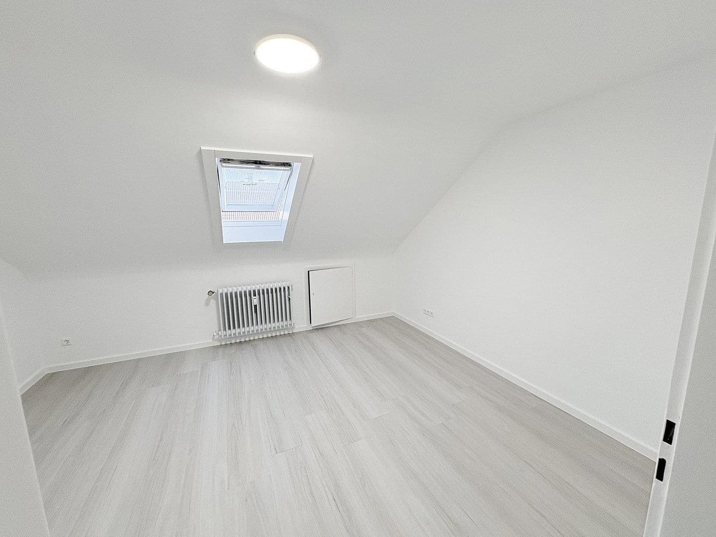 2 bedroom with open-plan kitchen flat to rent, 82 m², Deizisau, Baden-Württemberg 2 bedroom with open-plan kitchen flat to rent, 82 m², Deizisau, Baden-Württemberg