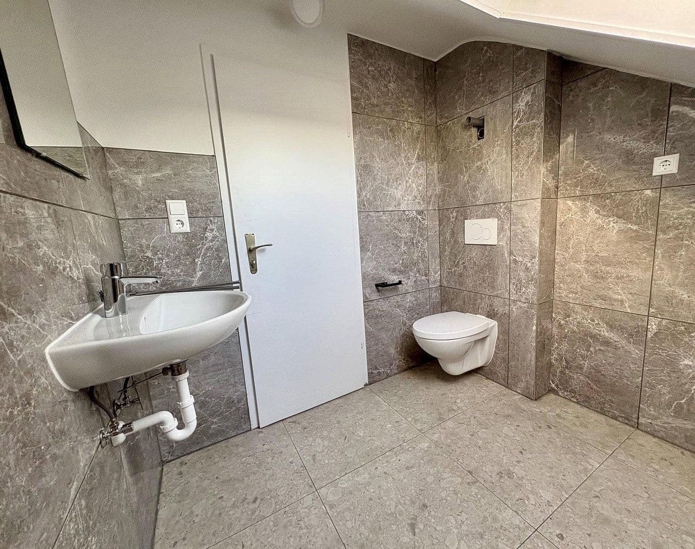 2 bedroom with open-plan kitchen flat to rent, 82 m², Deizisau, Baden-Württemberg 2 bedroom with open-plan kitchen flat to rent, 82 m², Deizisau, Baden-Württemberg