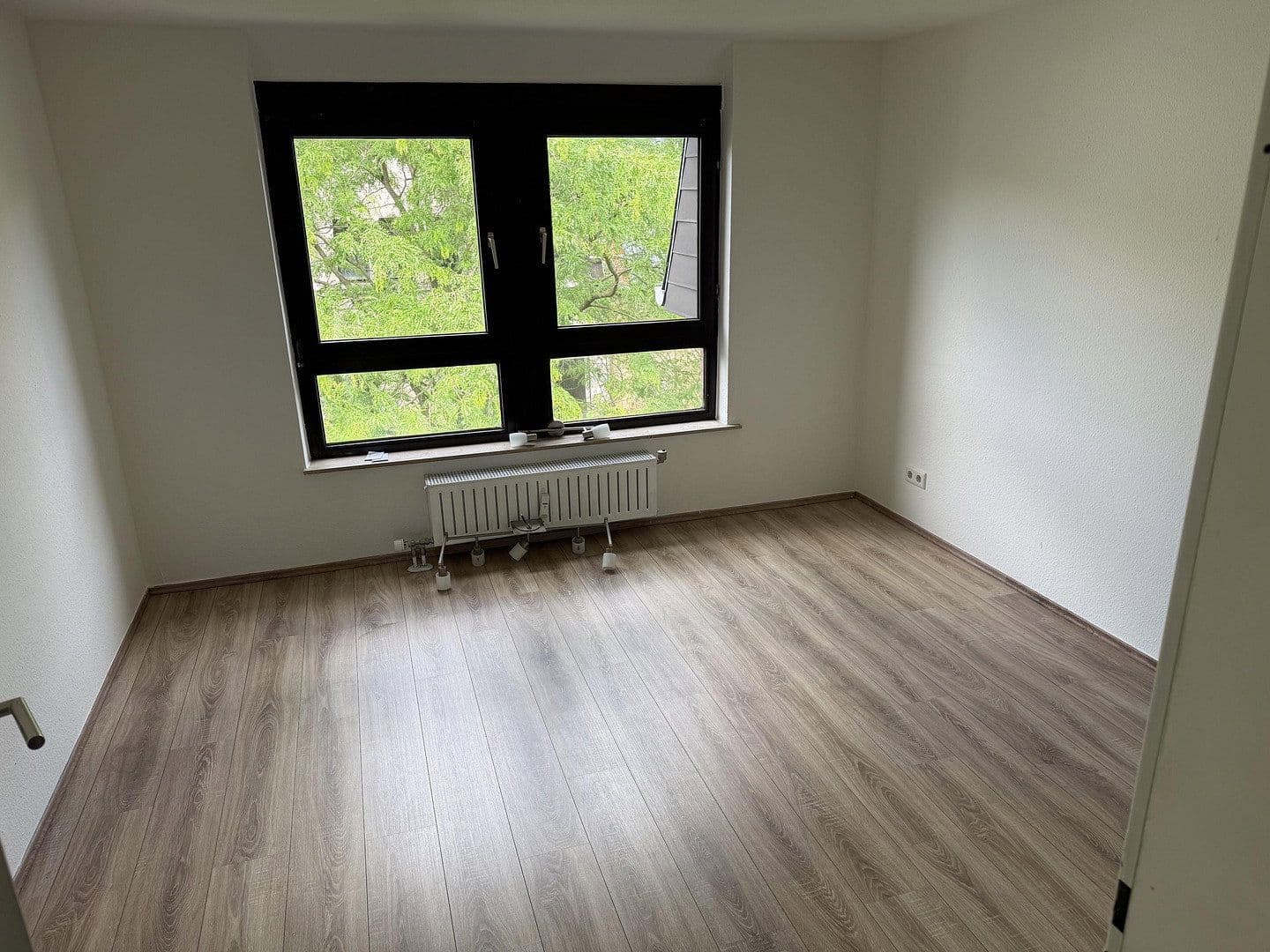 2 bedroom with open-plan kitchen flat to rent, 81 m², Krefeld, North Rhine-Westphalia 2 bedroom with open-plan kitchen flat to rent, 81 m², Krefeld, North Rhine-Westphalia