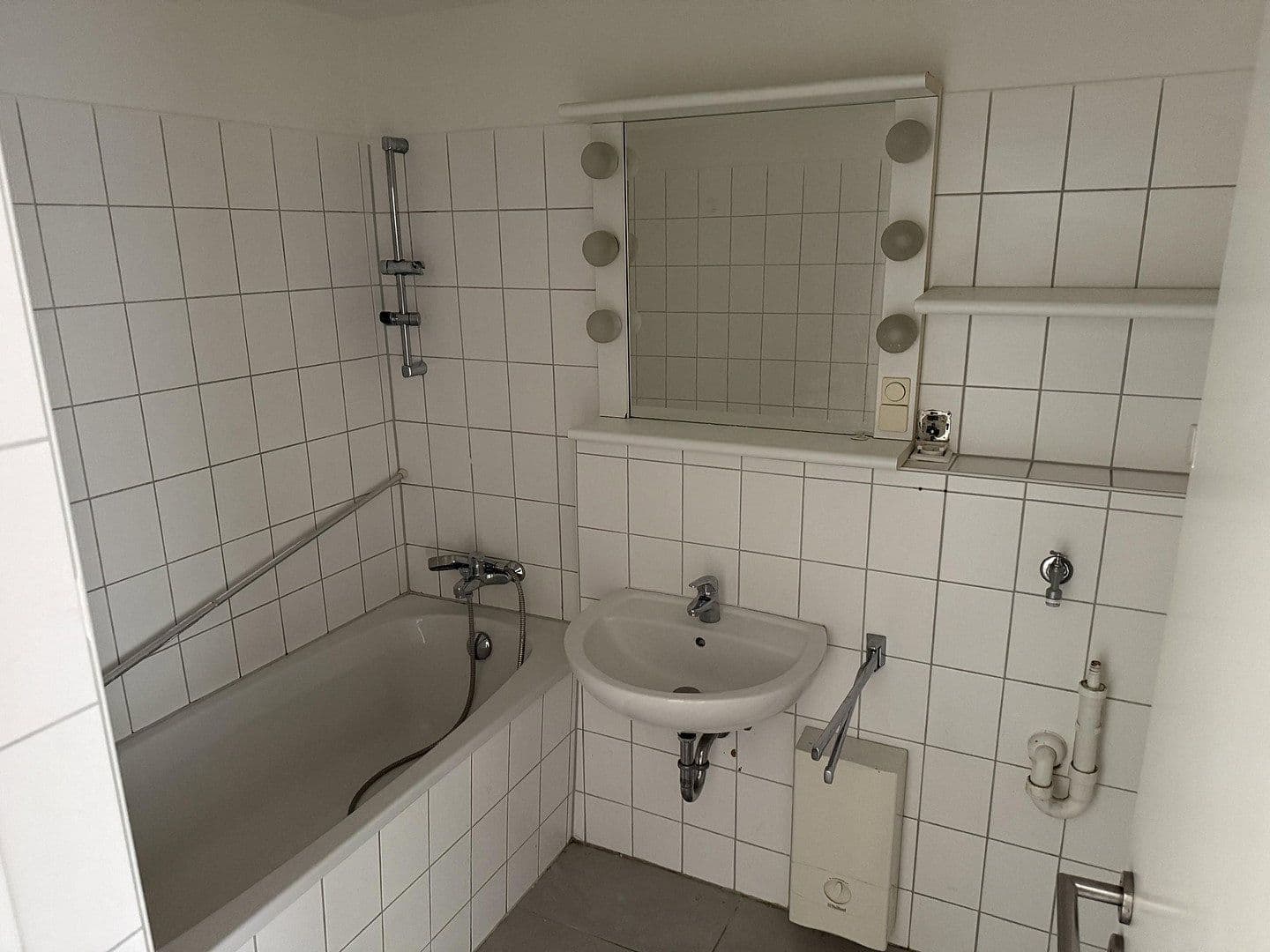 2 bedroom with open-plan kitchen flat to rent, 81 m², Krefeld, North Rhine-Westphalia 2 bedroom with open-plan kitchen flat to rent, 81 m², Krefeld, North Rhine-Westphalia