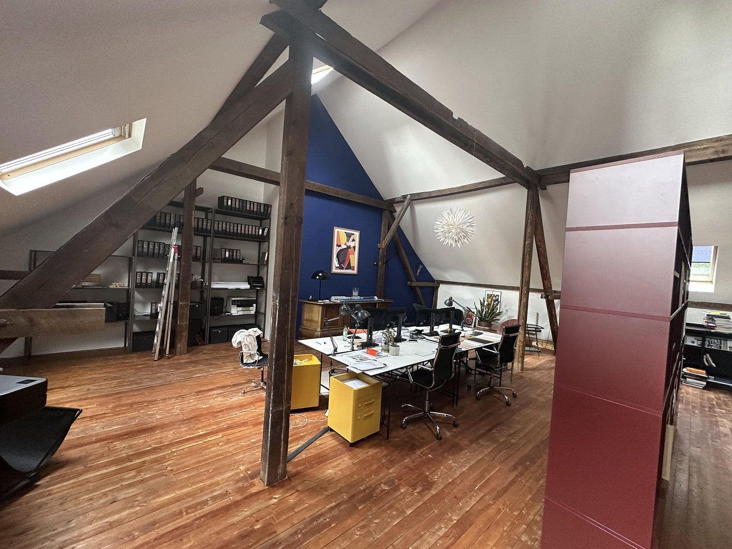 office to rent, 135 m², Oberbenrader Straße 51, Krefeld, North Rhine-Westphalia office to rent, 135 m², Oberbenrader Straße 51, Krefeld, North Rhine-Westphalia