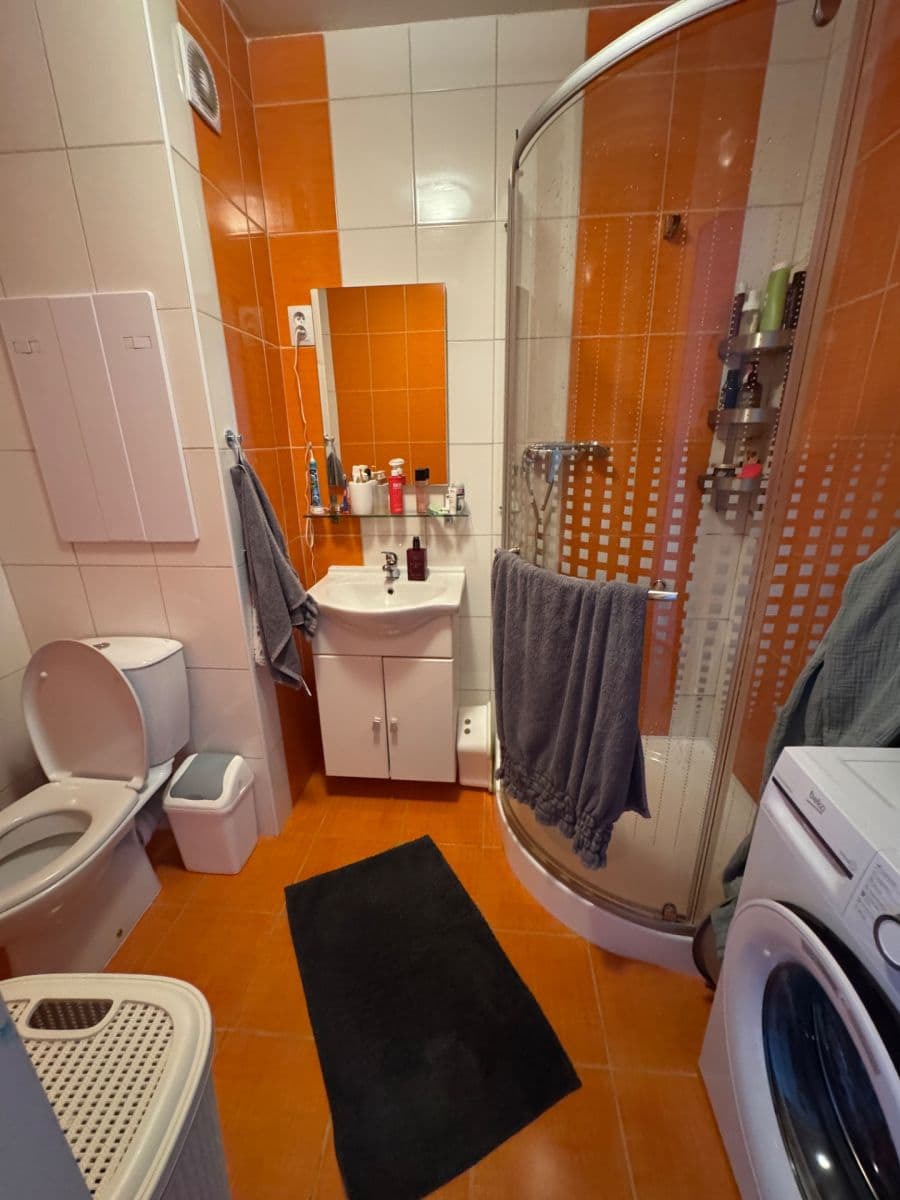 2 bedroom flat to rent, 60 m², Kamenný vrch, Chomutov, Ústecký Region 2 bedroom flat to rent, 60 m², Kamenný vrch, Chomutov, Ústecký Region