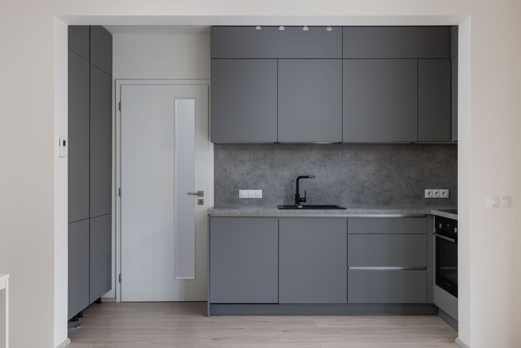 Studio flat to rent, 37 m², Hartigova, Prague, Prague Studio flat to rent, 37 m², Hartigova, Prague, Prague
