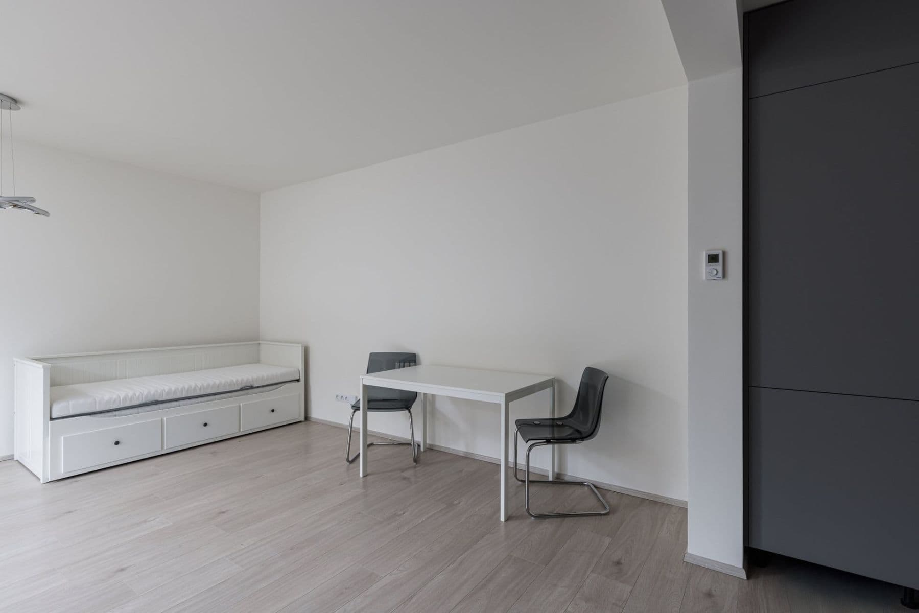 Studio flat to rent, 37 m², Hartigova, Prague, Prague Studio flat to rent, 37 m², Hartigova, Prague, Prague
