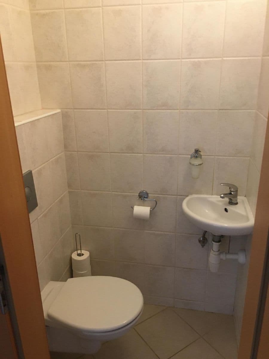 3 bedroom with open-plan kitchen flat to rent, 95 m², Mladotova, Prague, Prague 3 bedroom with open-plan kitchen flat to rent, 95 m², Mladotova, Prague, Prague