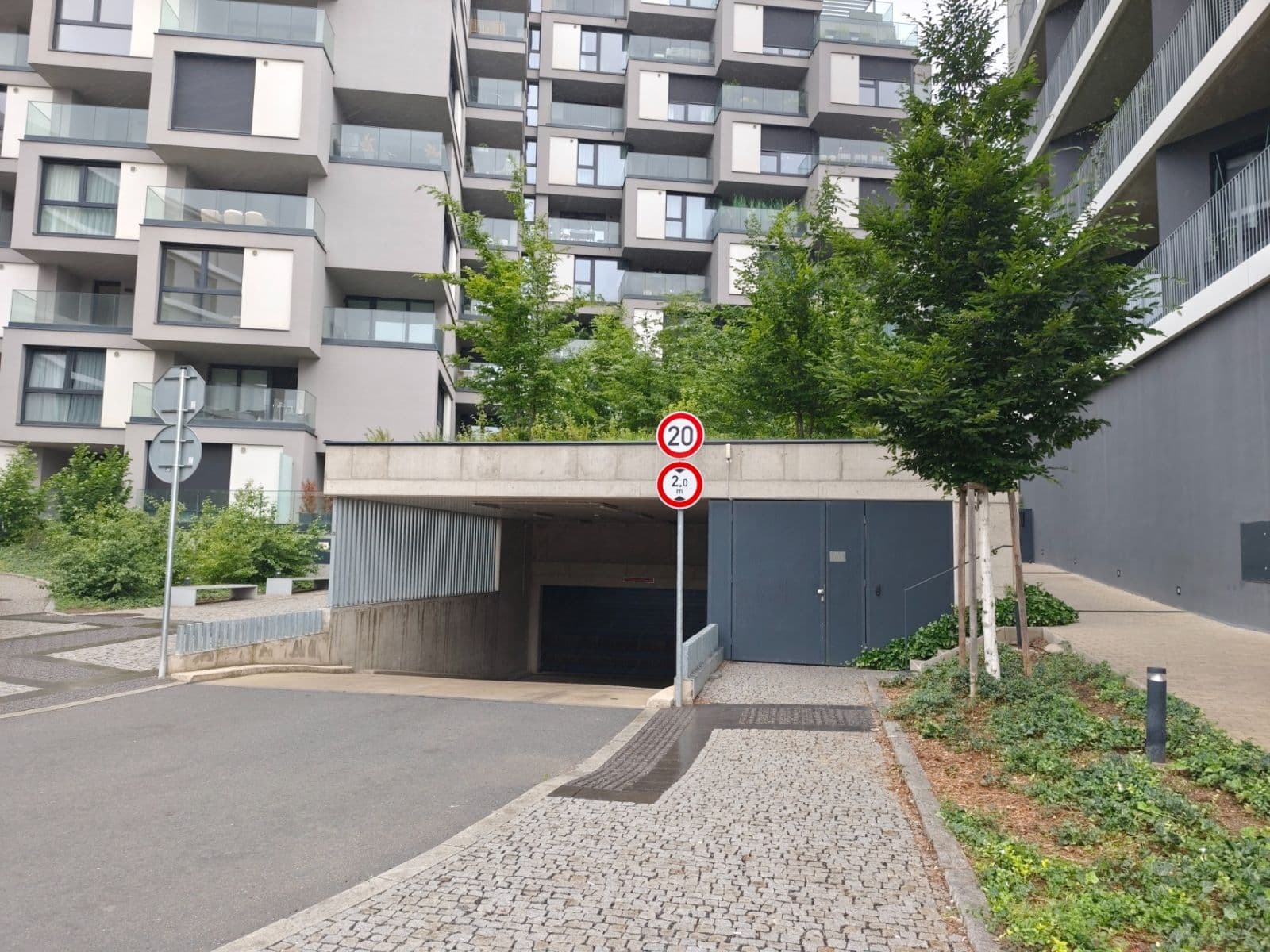 garage to rent, 14 m², Ramonova, Prague, Prague garage to rent, 14 m², Ramonova, Prague, Prague