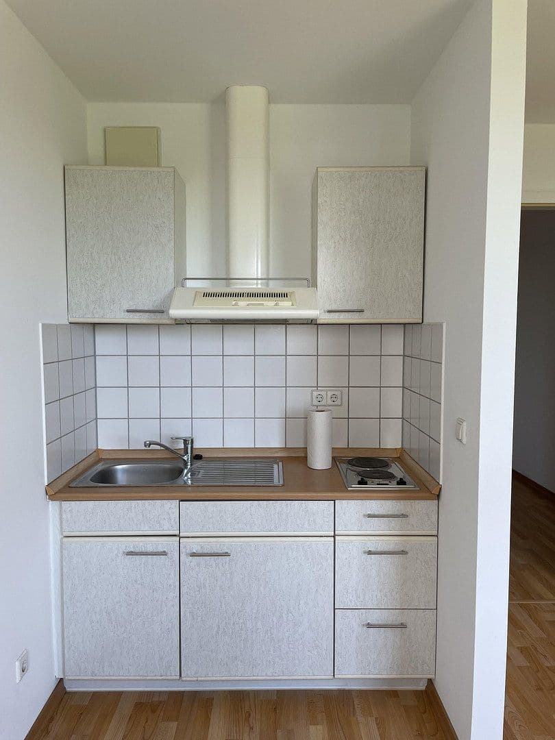 Studio flat for sale, 34 m², Leipzig Grünau, Saxony Studio flat for sale, 34 m², Leipzig Grünau, Saxony