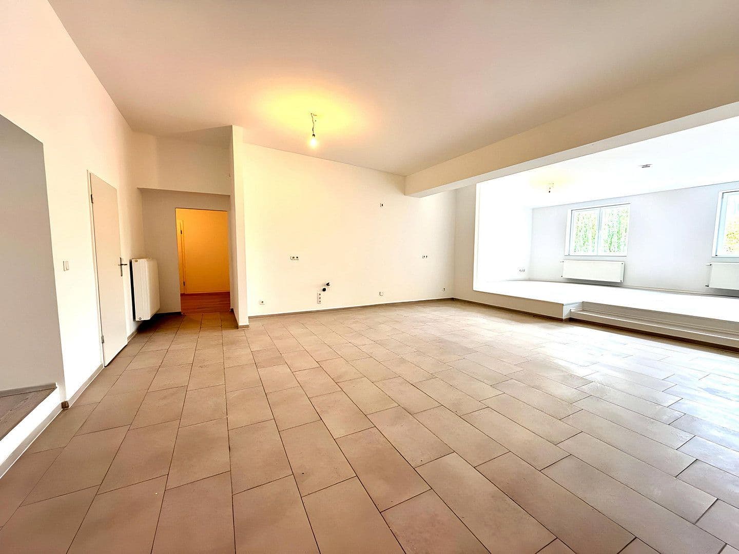 1 bedroom with open-plan kitchen flat to rent, 100 m², Unter den Ulmen 130, Duisburg, North Rhine-Westphalia 1 bedroom with open-plan kitchen flat to rent, 100 m², Unter den Ulmen 130, Duisburg, North Rhine-Westphalia