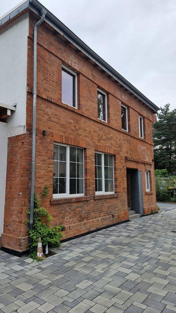 house to rent, 98 m², Offenbach, Hesse house to rent, 98 m², Offenbach, Hesse