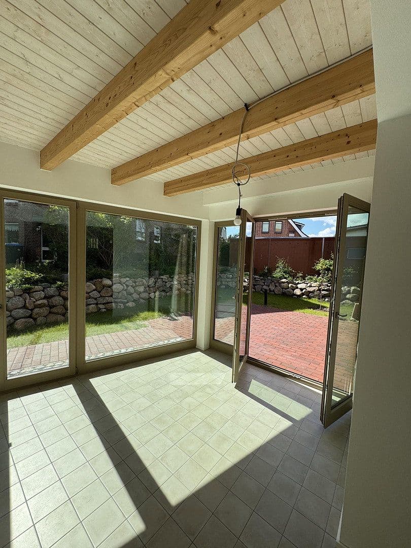 4 bedroom with open-plan kitchen flat to rent, 126 m², Eutin, Schleswig-Holstein 4 bedroom with open-plan kitchen flat to rent, 126 m², Eutin, Schleswig-Holstein