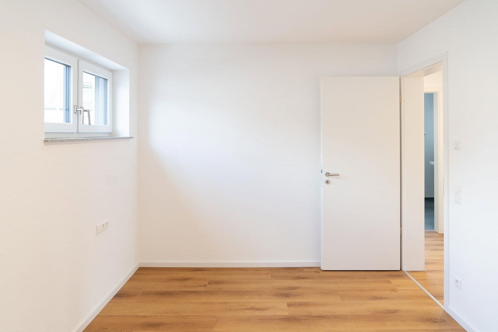 2 bedroom with open-plan kitchen flat to rent, 101 m², Dietenheim, Baden-Württemberg 2 bedroom with open-plan kitchen flat to rent, 101 m², Dietenheim, Baden-Württemberg