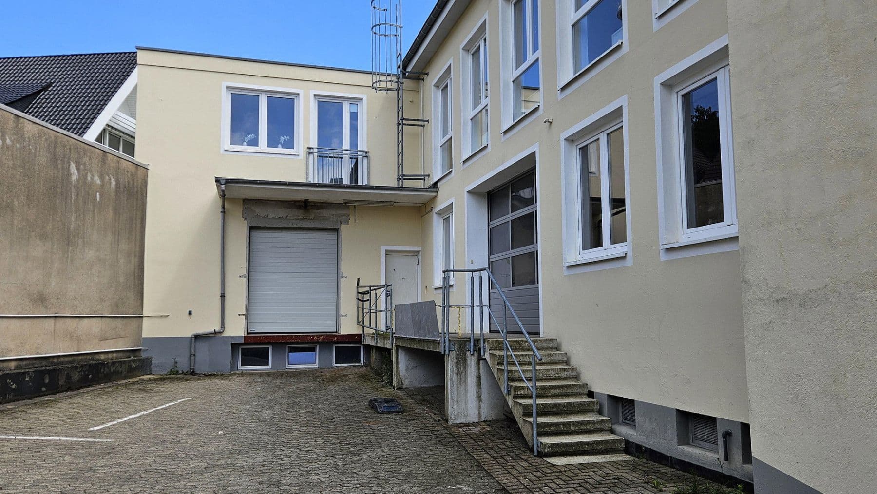 non-residential property to rent, 431 m², An der Steinert 7, Lüdenscheid, North Rhine-Westphalia non-residential property to rent, 431 m², An der Steinert 7, Lüdenscheid, North Rhine-Westphalia