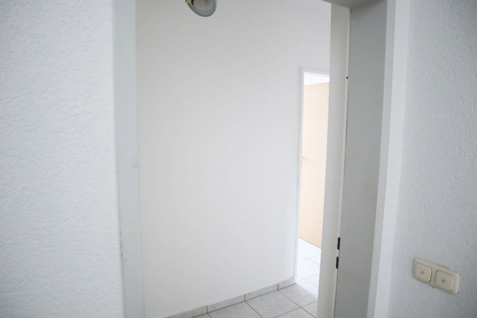 1 bedroom with open-plan kitchen flat to rent, 67 m², Köllmannstraße 7, Essen, North Rhine-Westphalia 1 bedroom with open-plan kitchen flat to rent, 67 m², Köllmannstraße 7, Essen, North Rhine-Westphalia