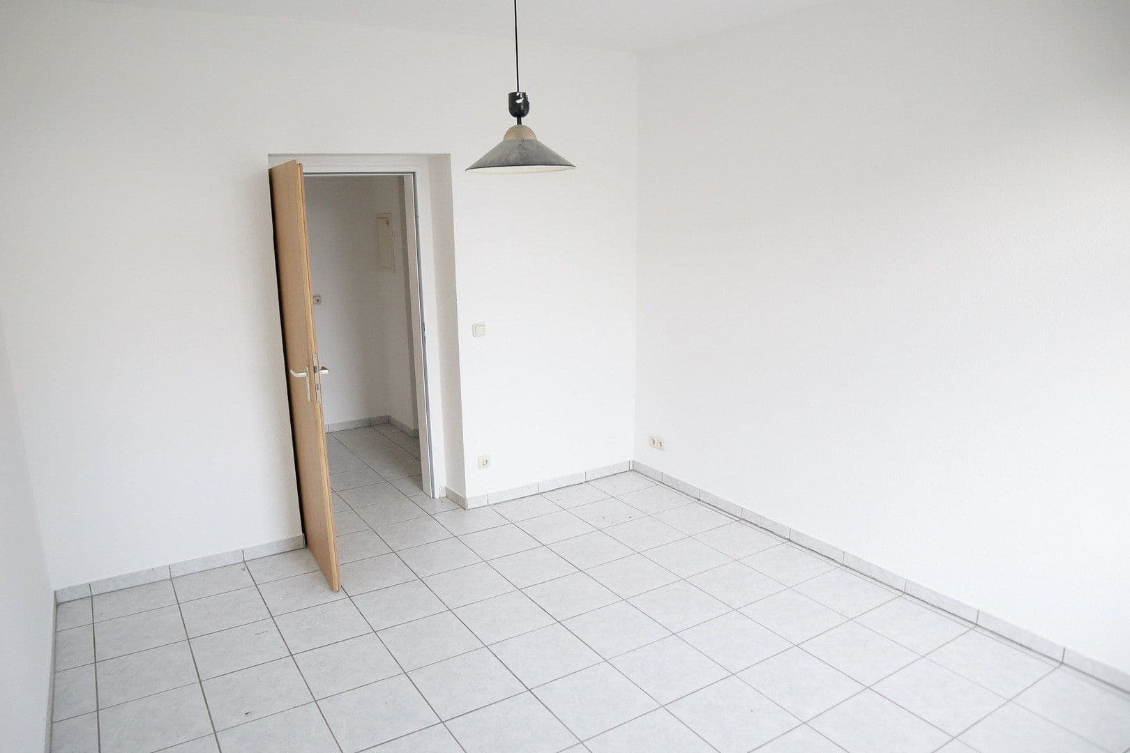 1 bedroom with open-plan kitchen flat to rent, 67 m², Köllmannstraße 7, Essen, North Rhine-Westphalia 1 bedroom with open-plan kitchen flat to rent, 67 m², Köllmannstraße 7, Essen, North Rhine-Westphalia