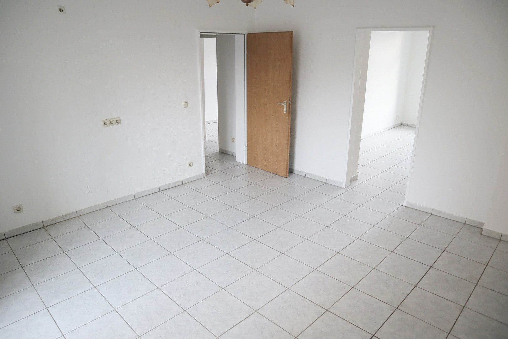 1 bedroom with open-plan kitchen flat to rent, 67 m², Köllmannstraße 7, Essen, North Rhine-Westphalia 1 bedroom with open-plan kitchen flat to rent, 67 m², Köllmannstraße 7, Essen, North Rhine-Westphalia