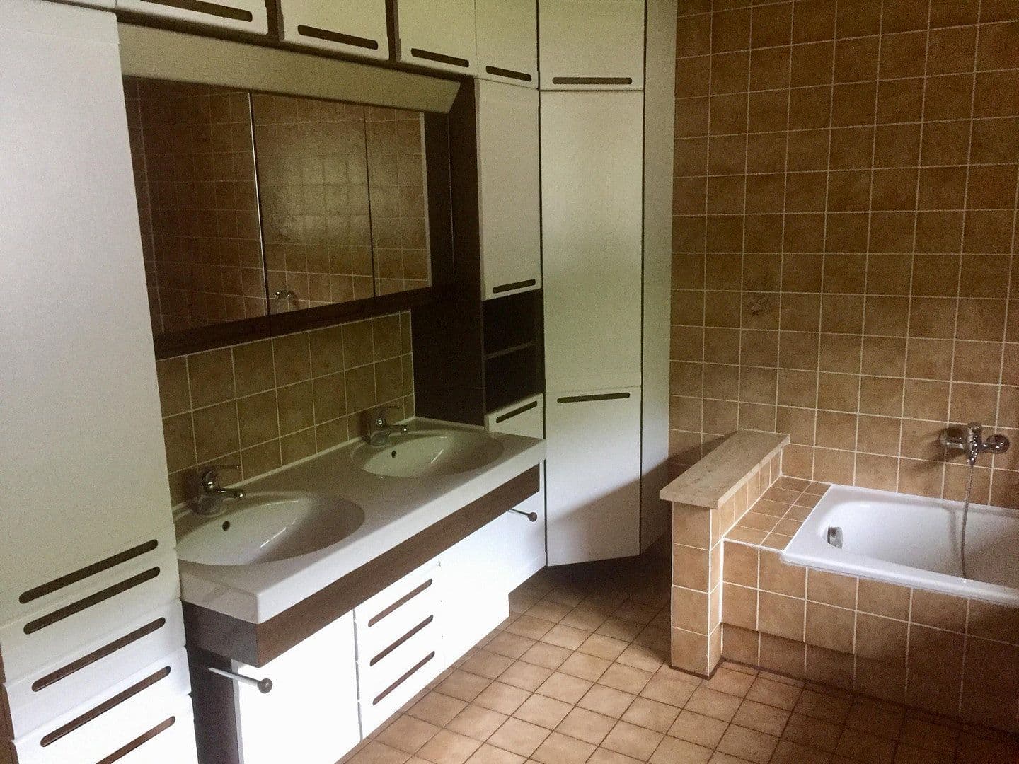 3 bedroom with open-plan kitchen flat to rent, 140 m², Dollnstein OT Obereichstätt, Bavaria 3 bedroom with open-plan kitchen flat to rent, 140 m², Dollnstein OT Obereichstätt, Bavaria