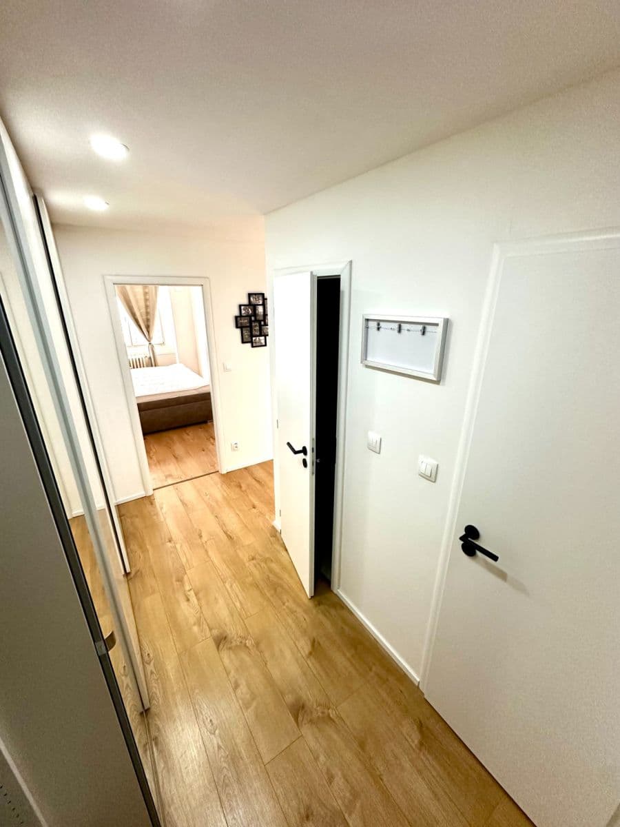 1 bedroom with open-plan kitchen flat for sale, 45 m², Frýdlantská, Prague, Prague 1 bedroom with open-plan kitchen flat for sale, 45 m², Frýdlantská, Prague, Prague
