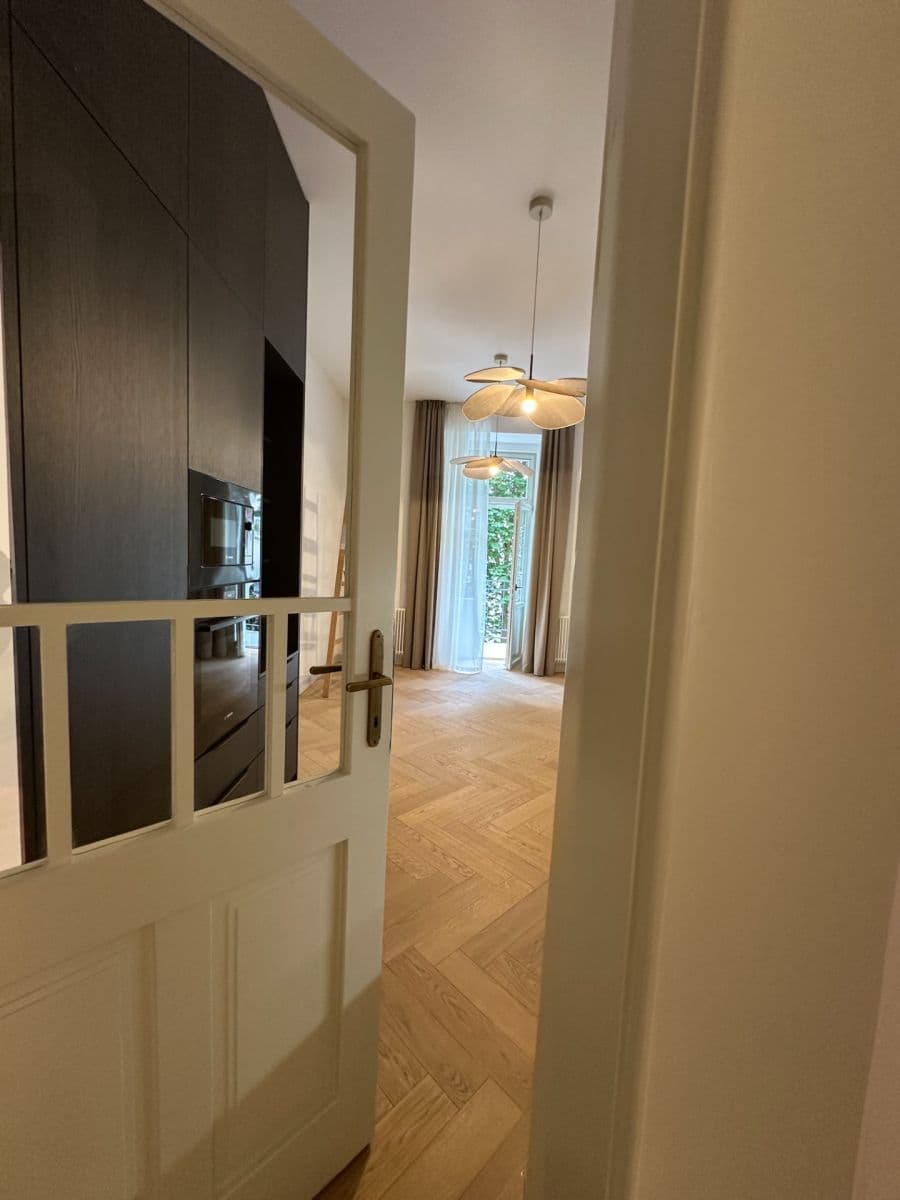 1 bedroom with open-plan kitchen flat to rent, 49 m², Mánesova, Prague, Prague 1 bedroom with open-plan kitchen flat to rent, 49 m², Mánesova, Prague, Prague