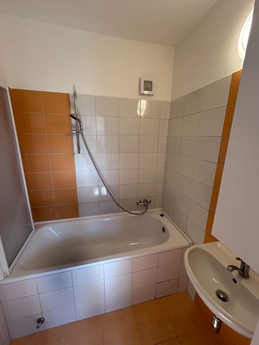 2 bedroom flat to rent, 59 m², Boskovická, Brno, Jihomoravský Region 2 bedroom flat to rent, 59 m², Boskovická, Brno, Jihomoravský Region