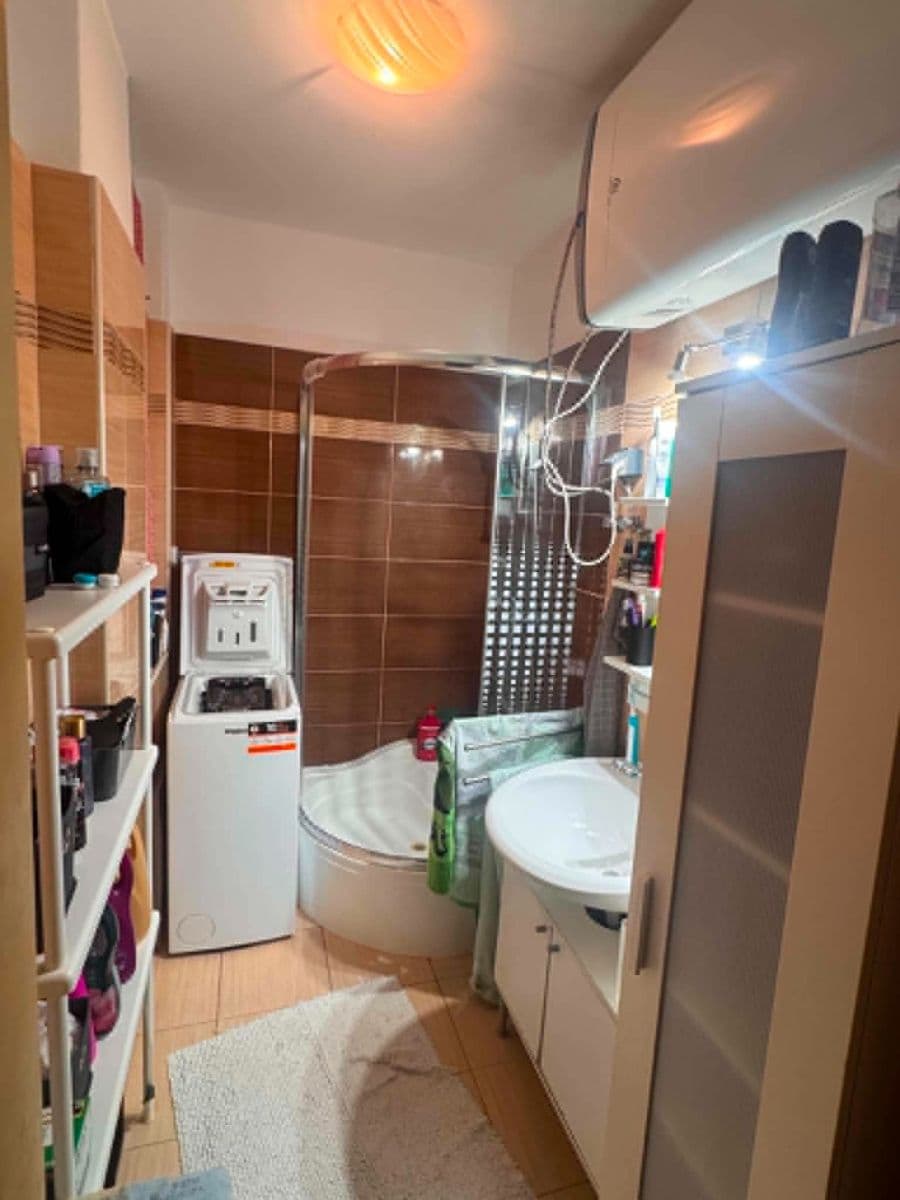 2 bedroom with open-plan kitchen flat to rent, 81 m², Moravská, Prague, Prague 2 bedroom with open-plan kitchen flat to rent, 81 m², Moravská, Prague, Prague