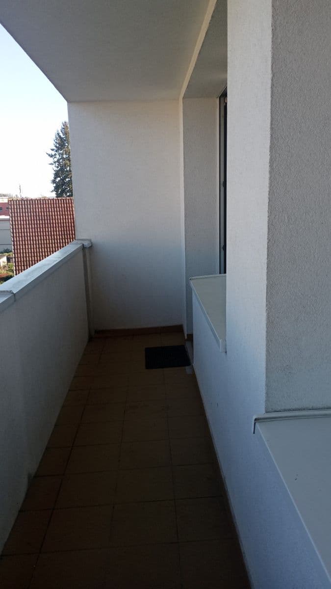 Studio flat to rent, 40 m², Holíkova, Jílové u Prahy, Středočeský Region Studio flat to rent, 40 m², Holíkova, Jílové u Prahy, Středočeský Region