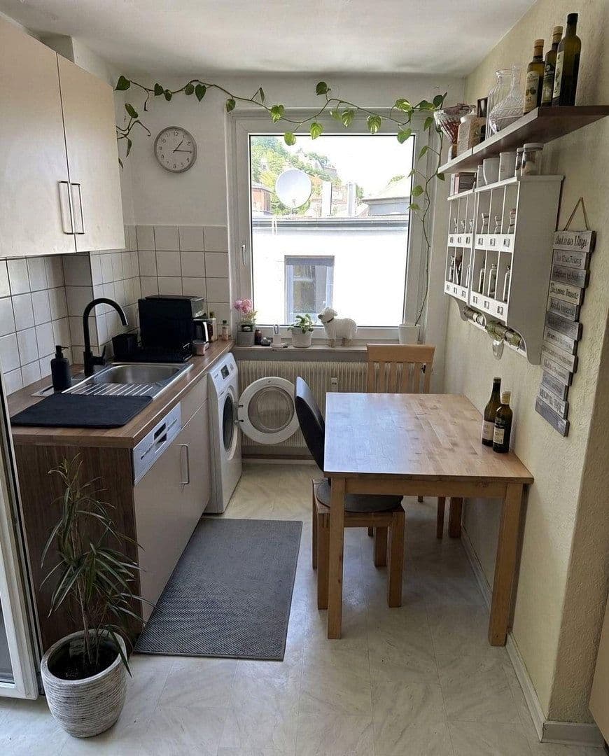 4 bedroom flat to rent, 120 m², Würzburg, Bavaria 4 bedroom flat to rent, 120 m², Würzburg, Bavaria