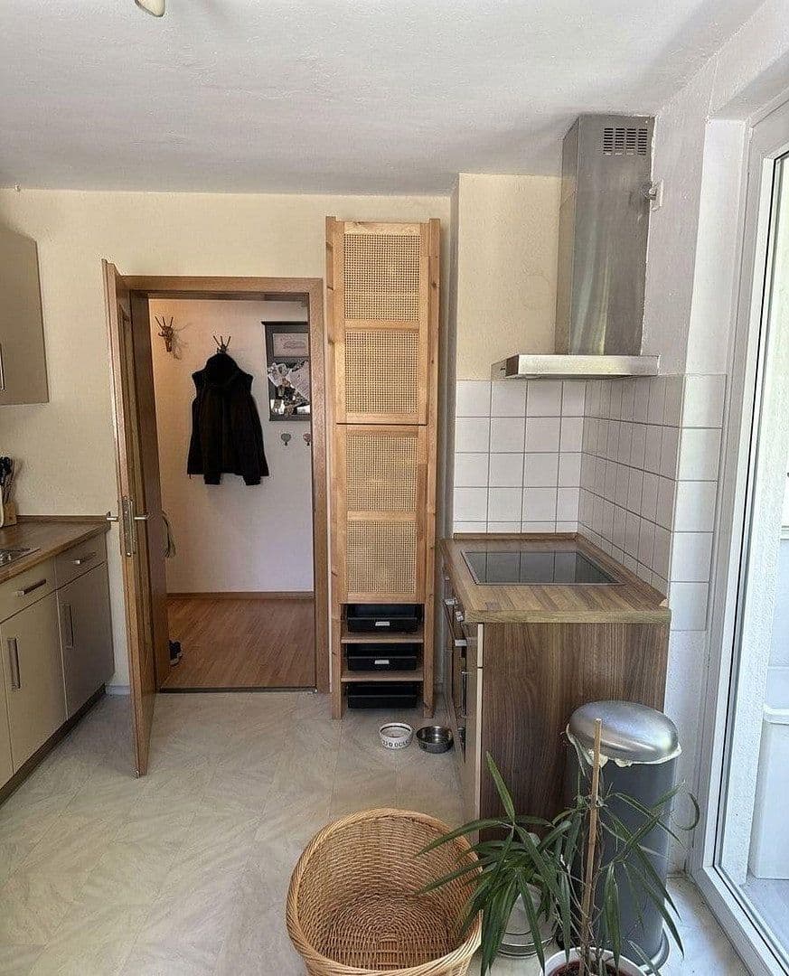 4 bedroom flat to rent, 120 m², Würzburg, Bavaria 4 bedroom flat to rent, 120 m², Würzburg, Bavaria