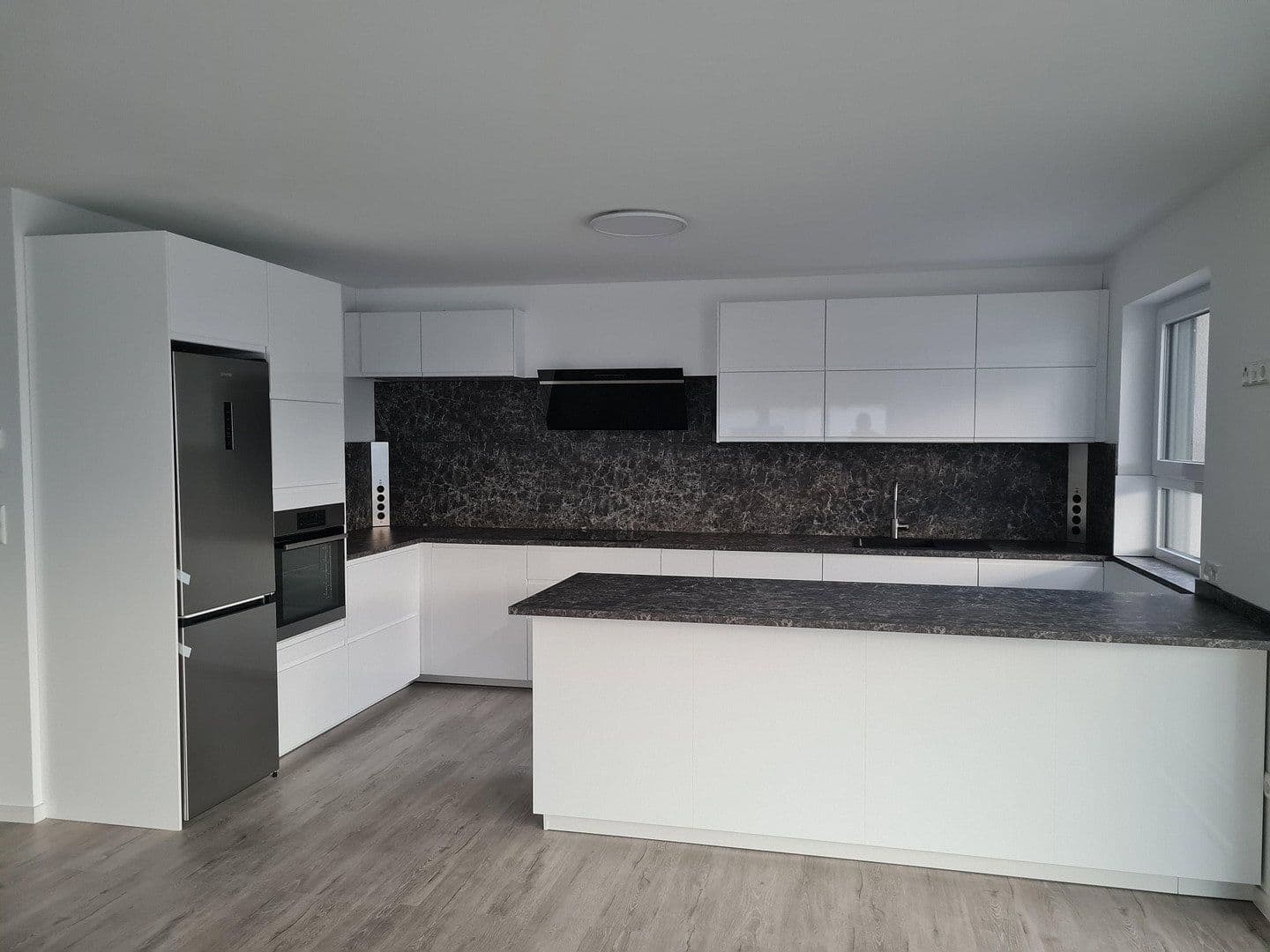 4 bedroom flat to rent, 141 m², Bischofsheim, Hesse 4 bedroom flat to rent, 141 m², Bischofsheim, Hesse
