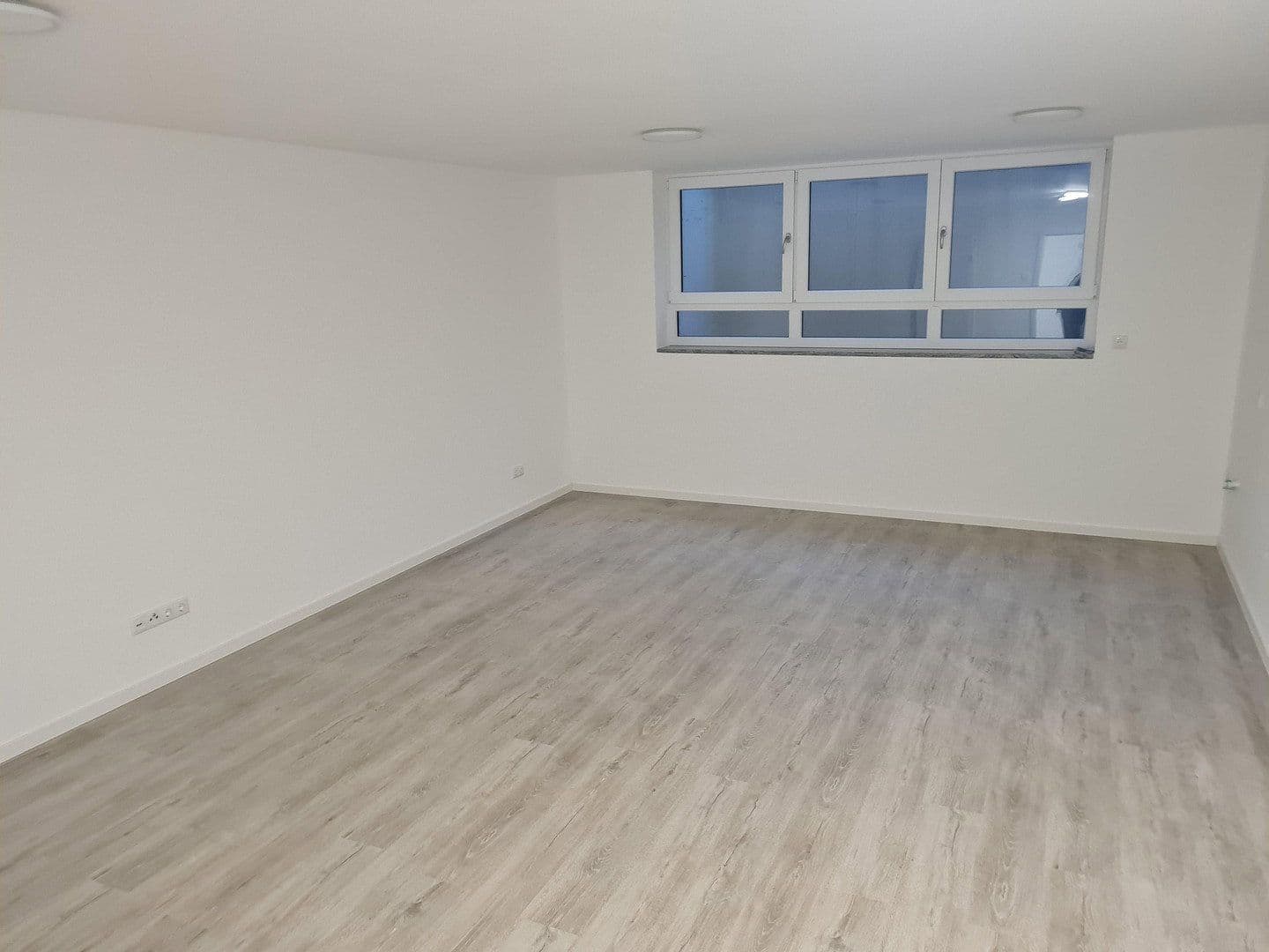 4 bedroom flat to rent, 141 m², Bischofsheim, Hesse 4 bedroom flat to rent, 141 m², Bischofsheim, Hesse