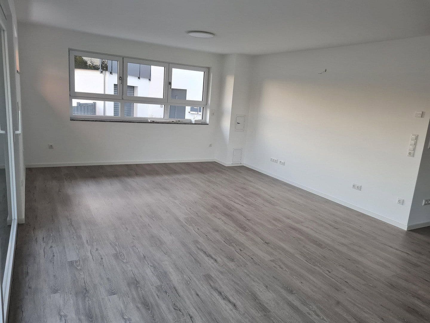 4 bedroom flat to rent, 141 m², Bischofsheim, Hesse 4 bedroom flat to rent, 141 m², Bischofsheim, Hesse